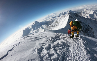 «Виртуальная экскурсия по восхождению на гору Эверест».
