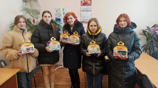 Благотворительная акция «С любовью к детям Донбасса»