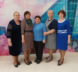     «Задорные девчата» посетили Мариинский театр г. Владивостока. 