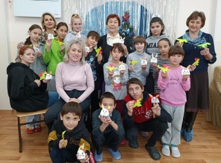 «Мероприятие по изготовлению новогодних игрушек в  Спасском  реабилитационном центре для несовершеннолетних».